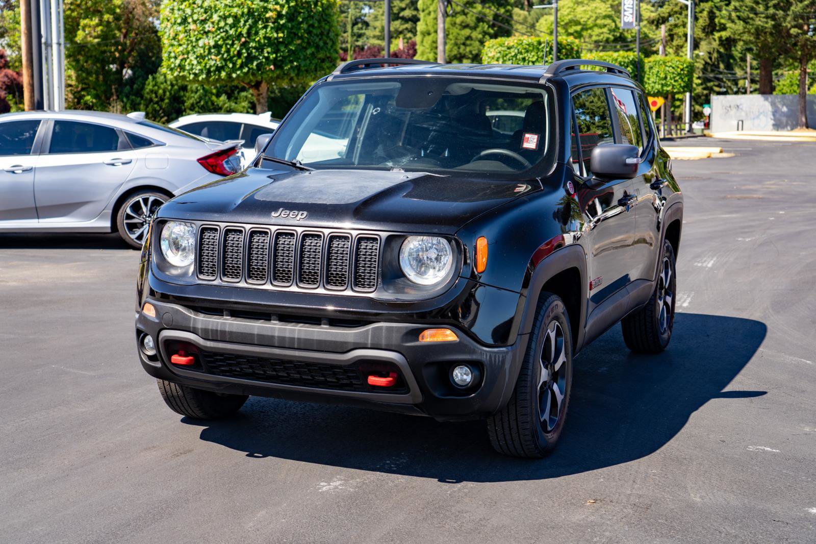 Used 2020 Jeep Renegade Trailhawk w/ Popular Equipment Group AWD/4WD image 4
