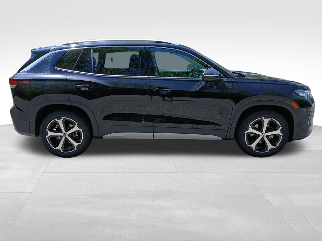 New 2026 Volkswagen Tiguan SE FWD image 6