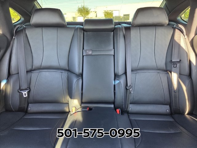 Used 2021 Lexus LS 500 w/ Accessory Package (Z2) RWD image 11