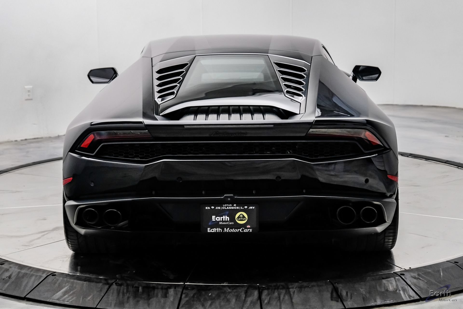 Used 2015 Lamborghini Huracan LP 610-4 AWD/4WD image 16