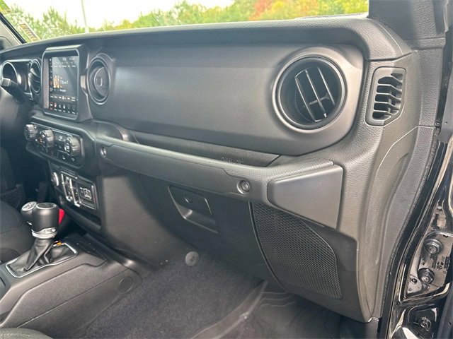 Used 2022 Jeep Gladiator Sport image 24