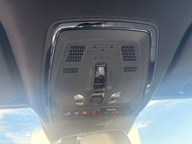 Used 2024 Cadillac Lyriq Luxury RWD image 5