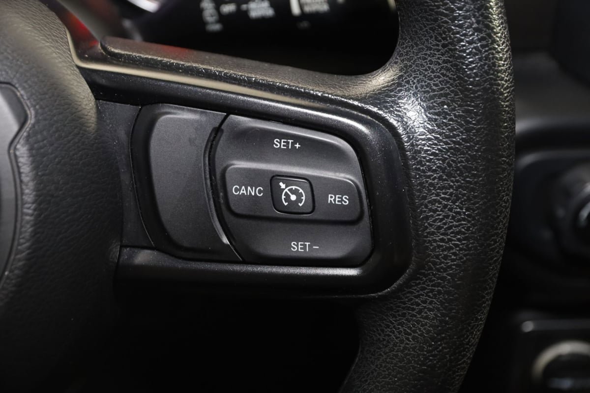 Used 2018 Jeep Wrangler Unlimited Sport AWD/4WD image 30
