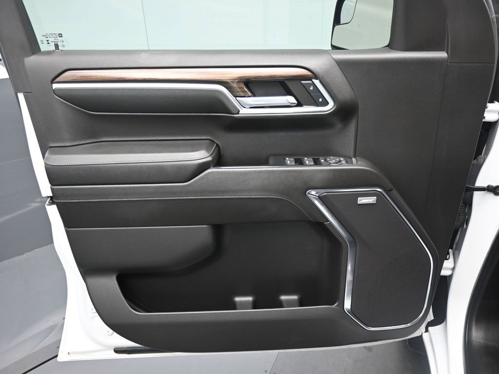 Used 2024 Chevrolet Silverado 1500 LT Trail Boss w/ Convenience Package II image 13