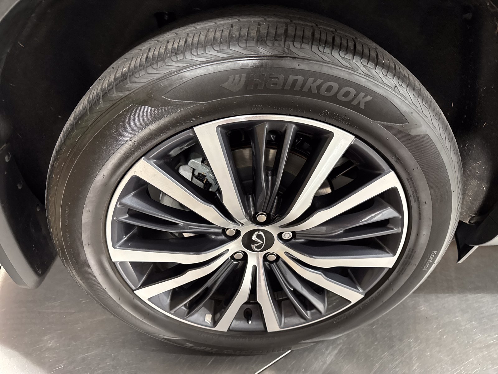 Certified 2025 INFINITI QX60 Sensory AWD/4WD image 13