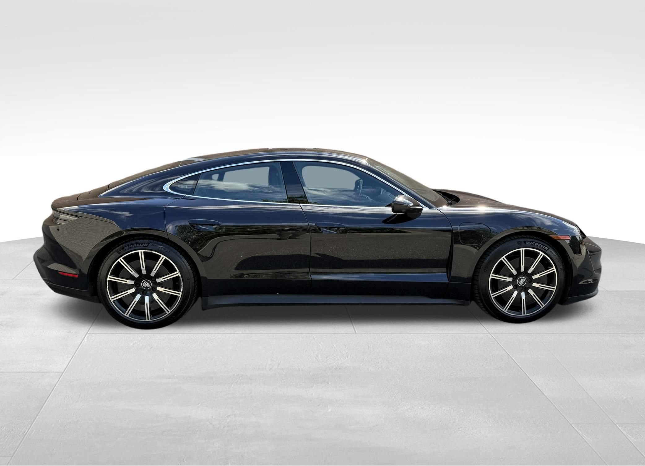 Used 2020 Porsche Taycan 4S AWD/4WD image 4