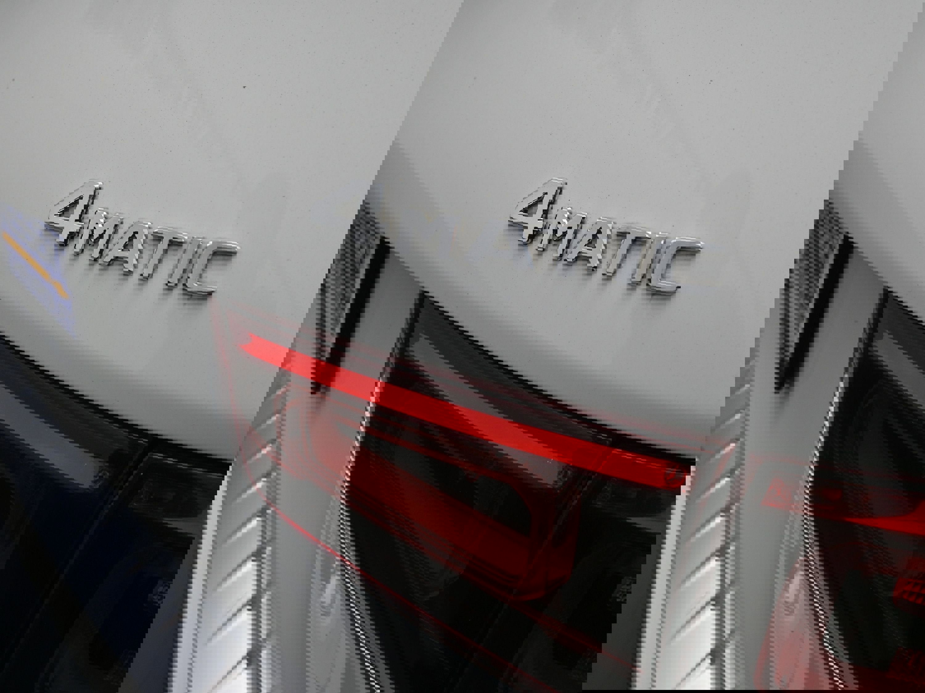 Used 2021 Mercedes-Benz GLB 250 4MATIC image 33