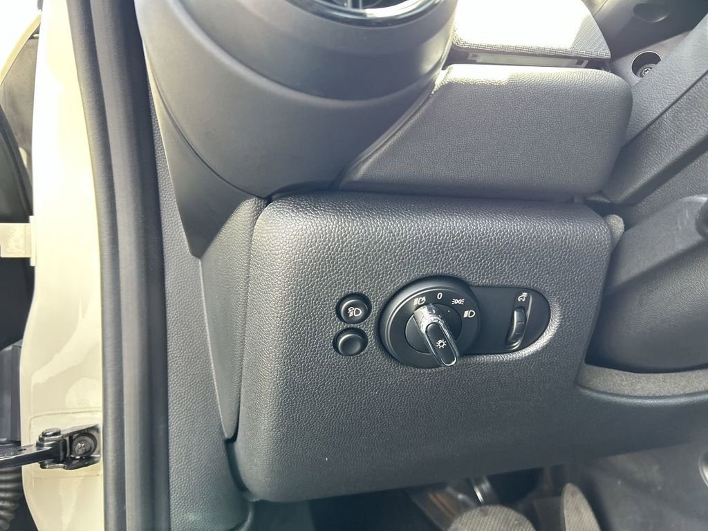 Used 2022 MINI Cooper S FWD image 17