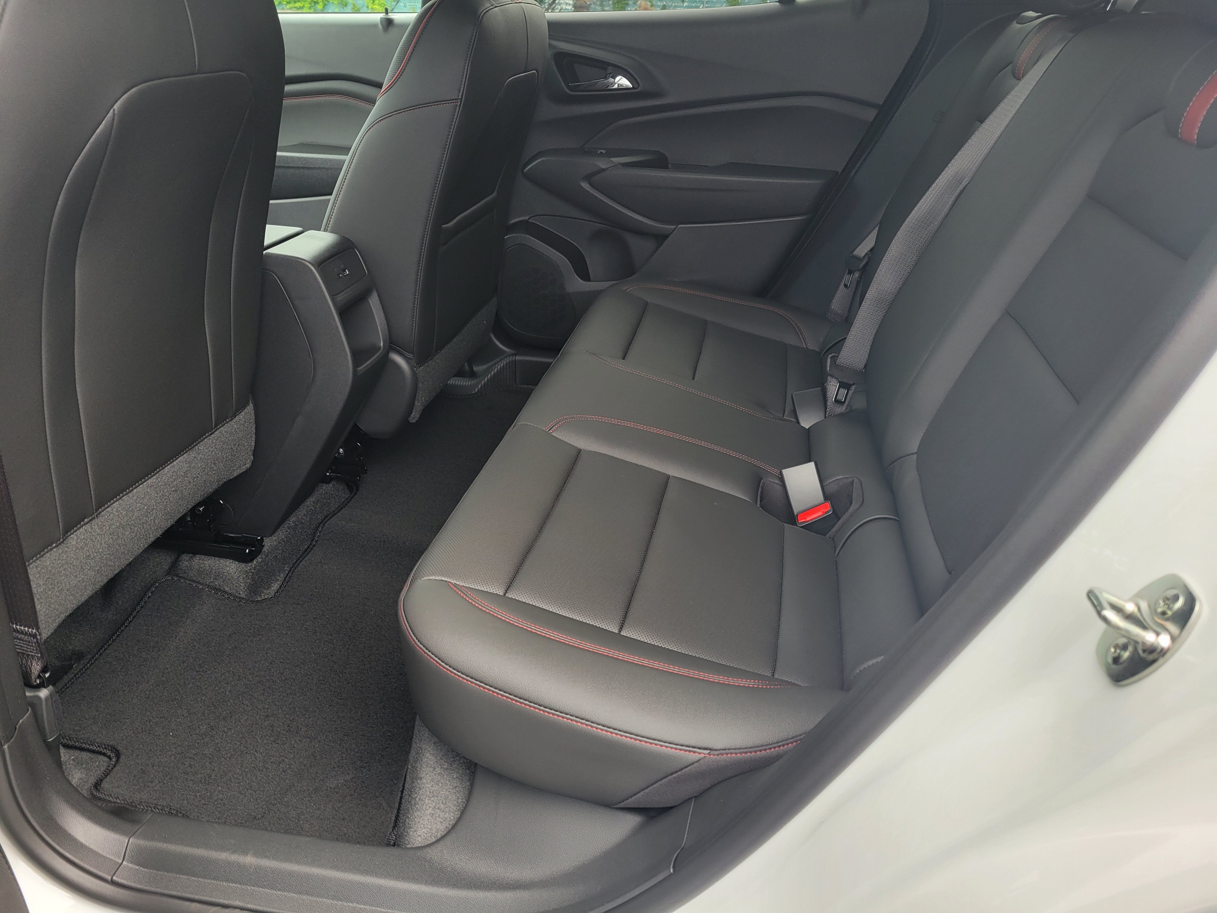 New 2026 Chevrolet Trax RS w/ Driver Confidence Package FWD image 27