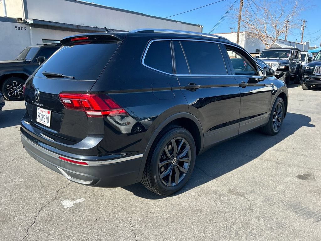 Used 2023 Volkswagen Tiguan SE FWD image 6