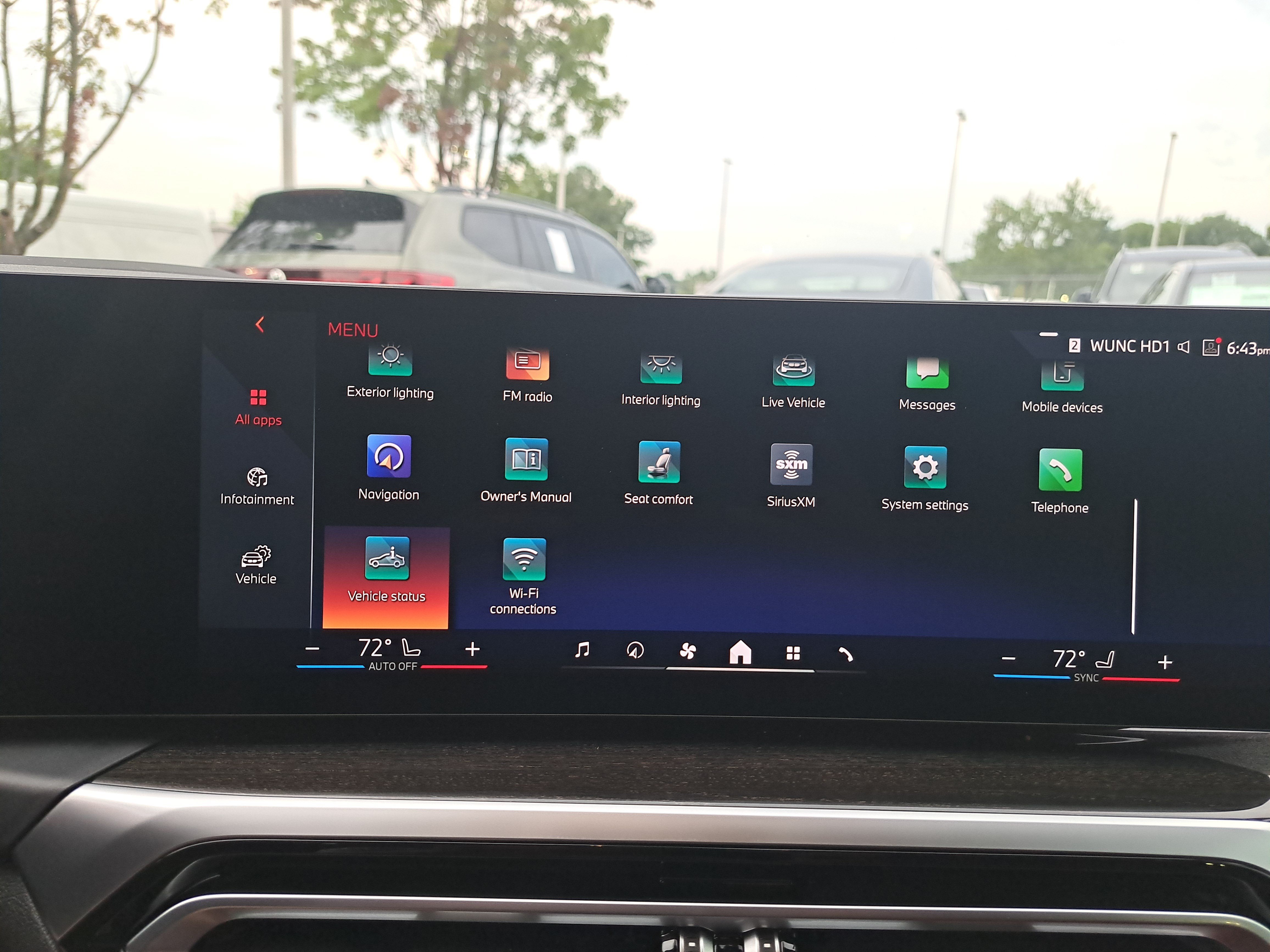 Used 2024 BMW i4 eDrive35 w/ Premium Package RWD image 22