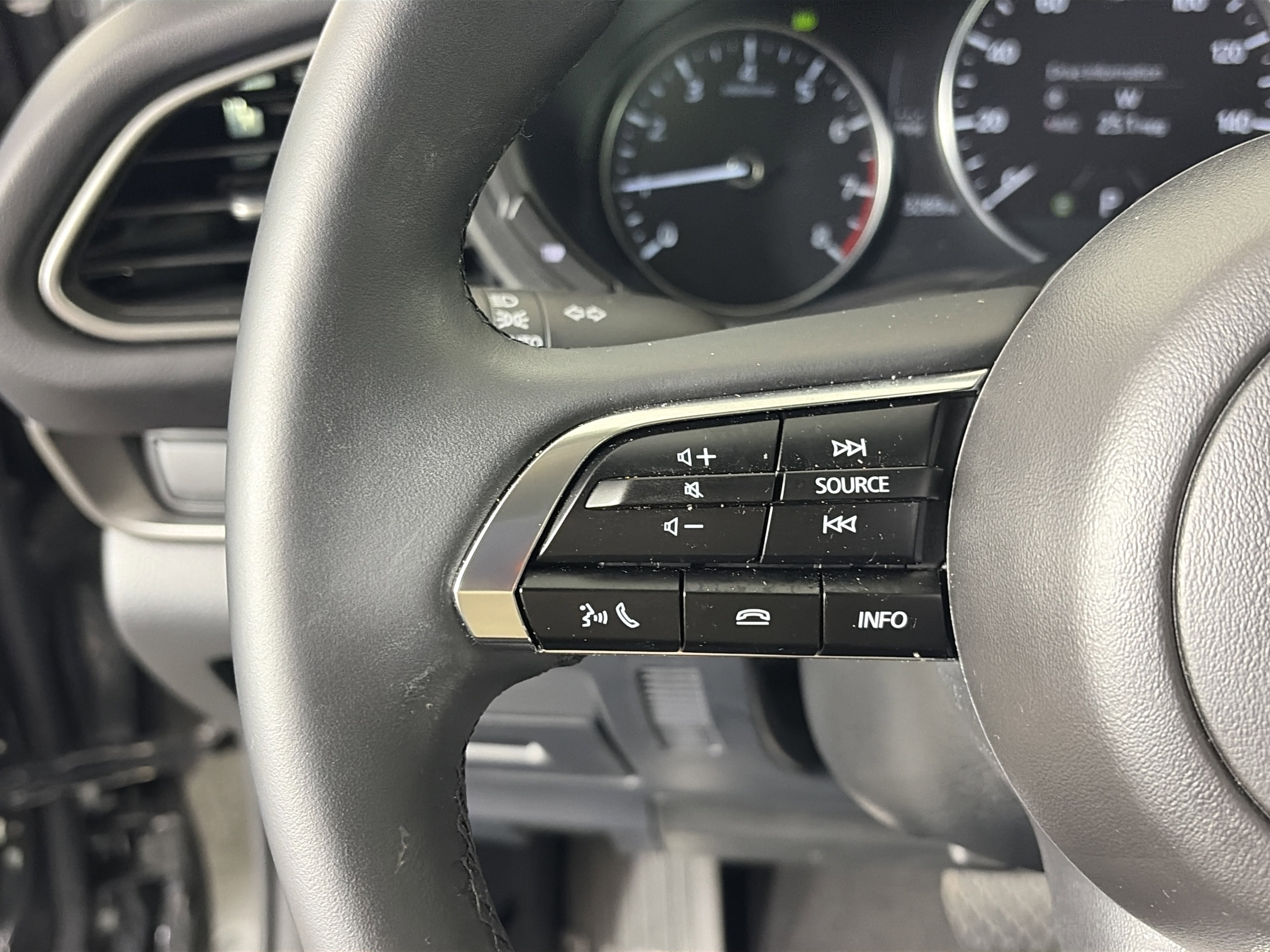 Used 2025 MAZDA CX-30 AWD 2.5 S w/ Select Sport Pkg image 27