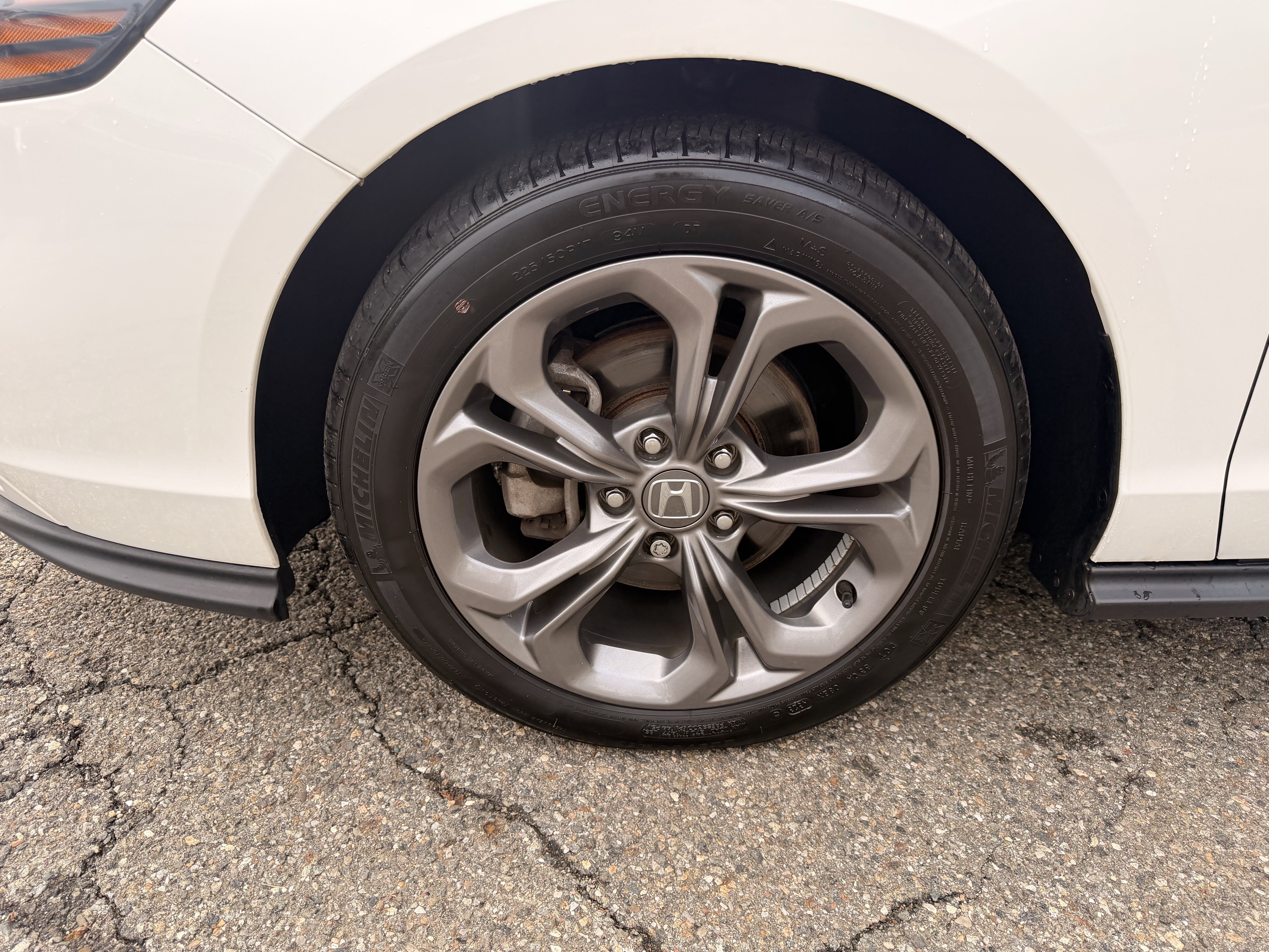 Used 2024 Honda Accord EX image 7