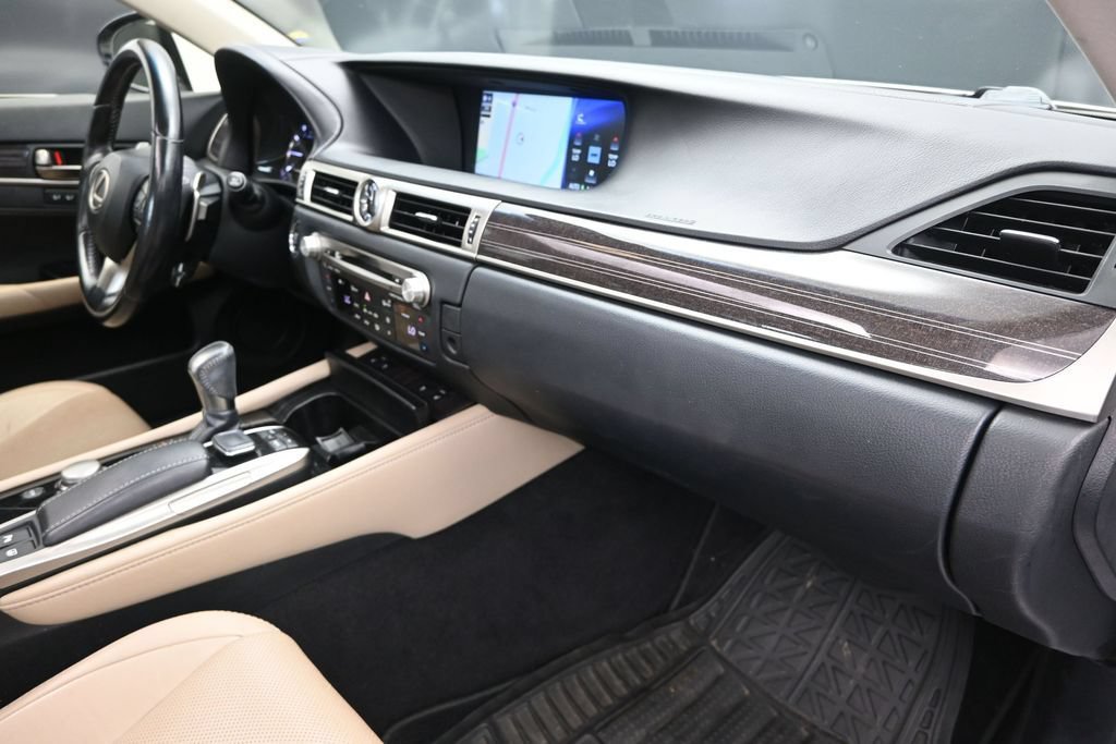 Used 2017 Lexus GS 350 w/ Preferred Accessory Package RWD image 24