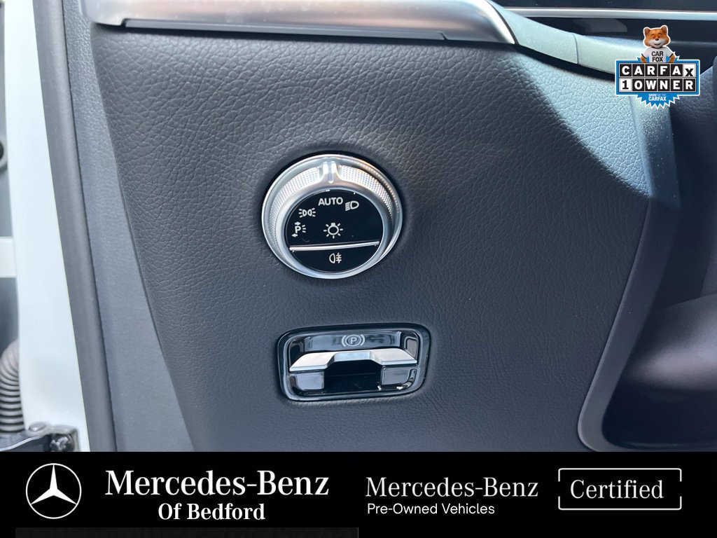 Used 2025 Mercedes-Benz GLC 300 4MATIC image 29