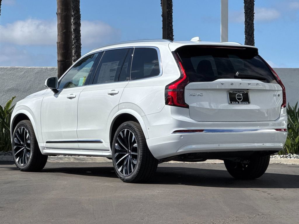 New 2026 Volvo XC90 B6 Plus w/ Protection Package Premier image 3