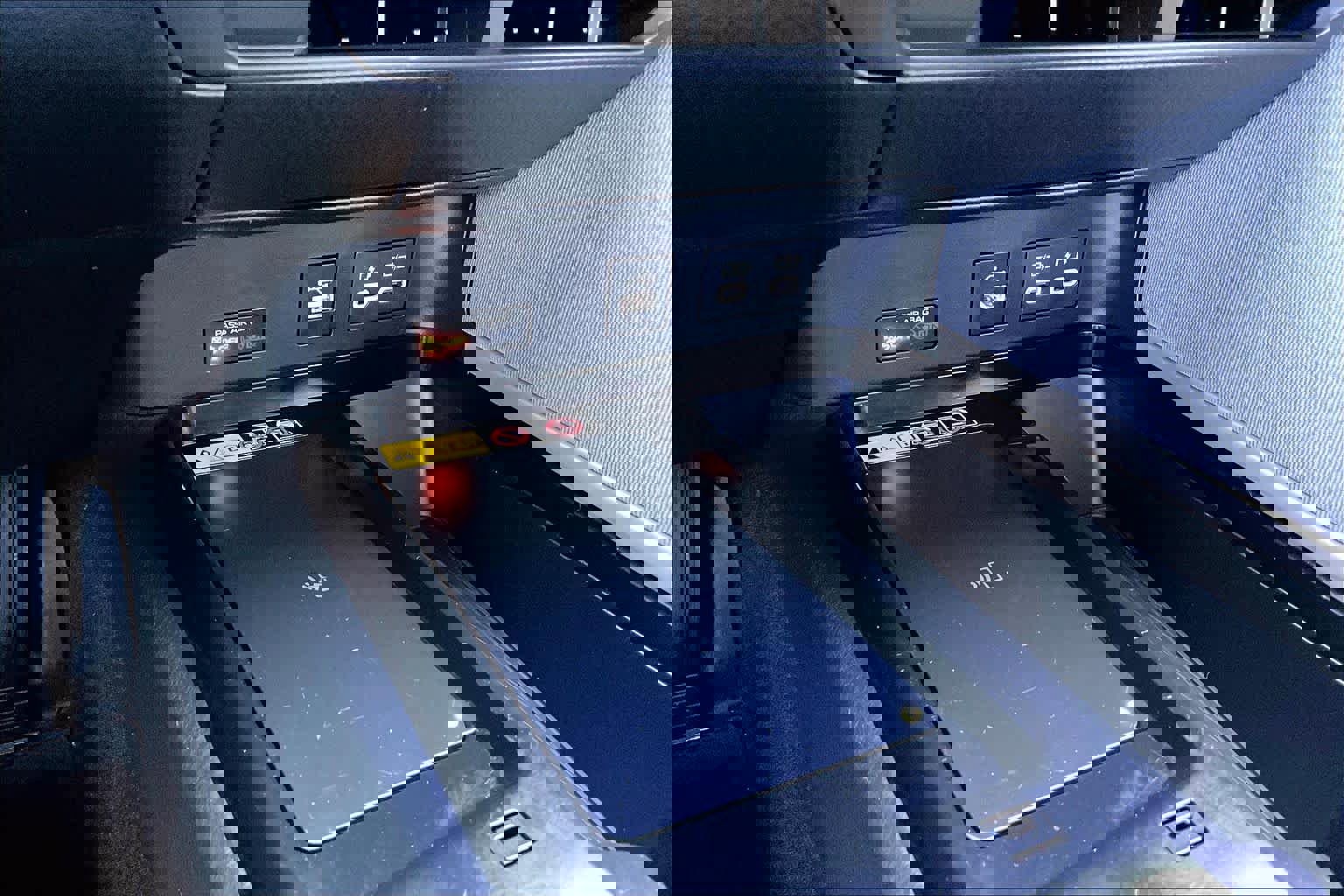 Used 2025 Toyota Camry LE image 36