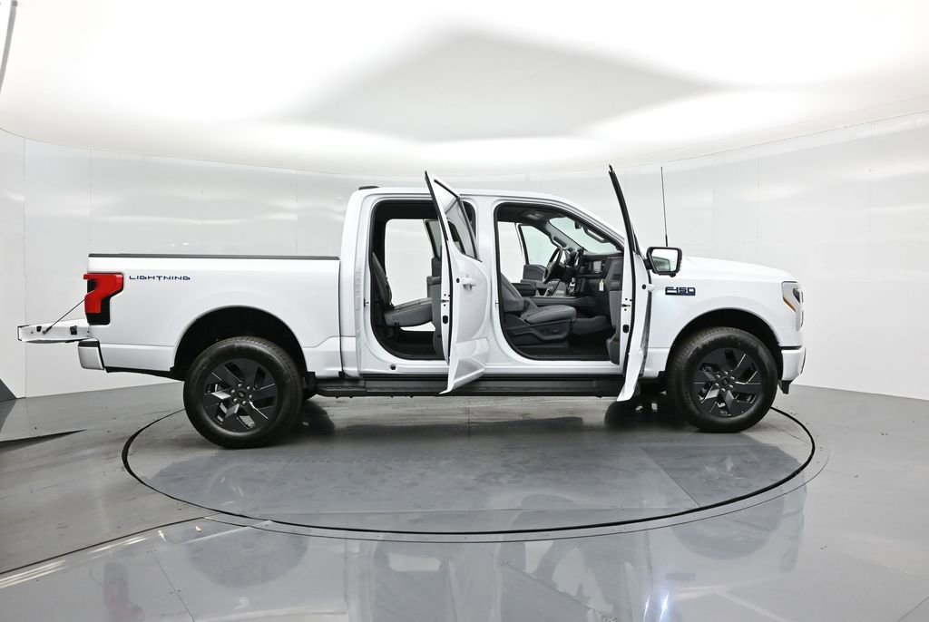New 2025 Ford F150 Lightning Flash image 4
