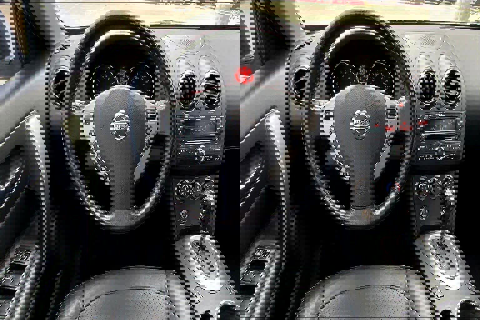 Used 2009 Nissan Rogue SL w/ Leather Pkg image 5