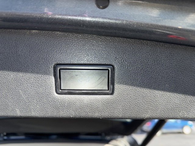 Used 2020 Volkswagen Tiguan SEL image 9