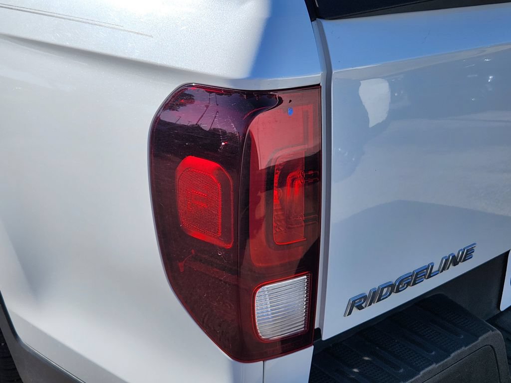Used 2021 Honda Ridgeline Sport image 12