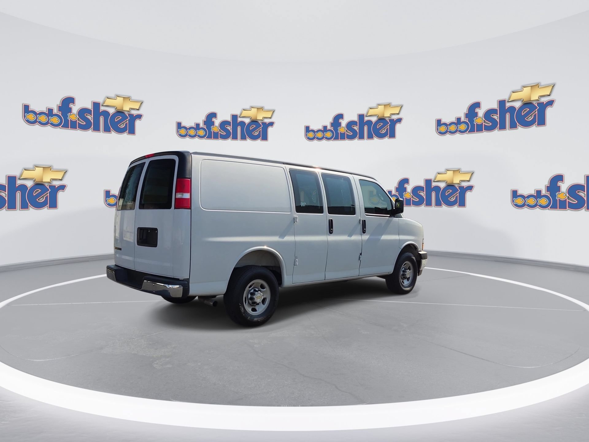 Used 2025 Chevrolet Express 2500 w/ Driver Convenience Package RWD image 7
