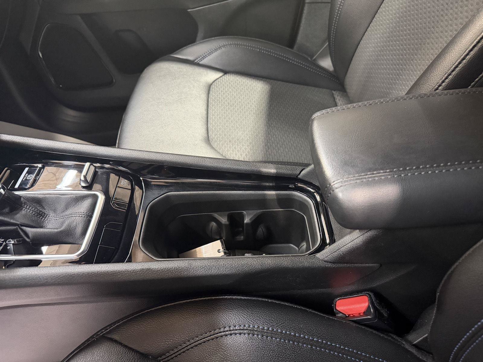 Used 2026 Jeep Compass Latitude AWD/4WD image 18