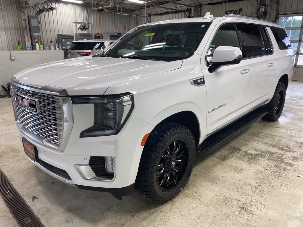 Certified 2022 GMC Yukon XL Denali AWD/4WD image 10
