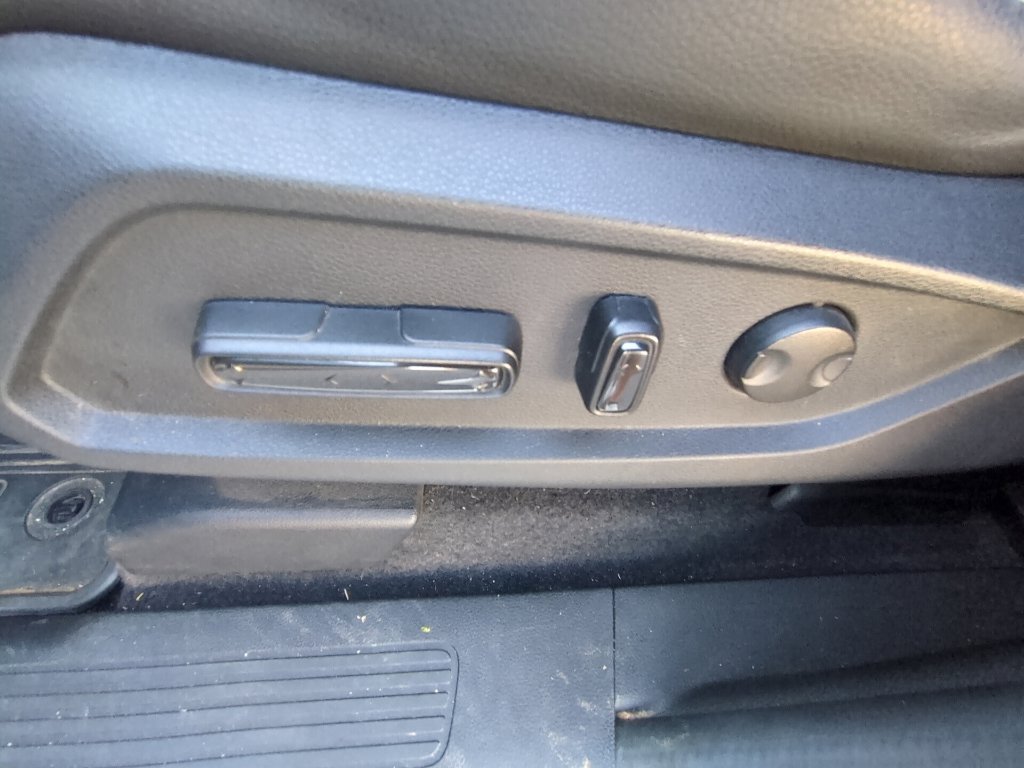Used 2024 Honda Pilot EX-L image 10