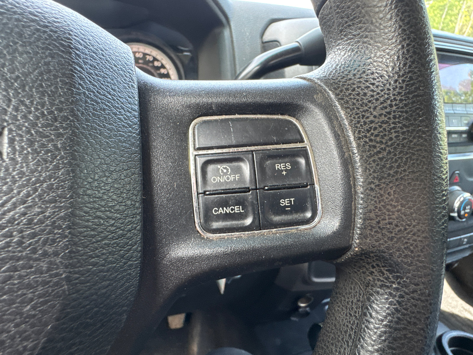 Used 2015 RAM 2500 Tradesman w/ Chrome Appearance Group AWD/4WD image 29