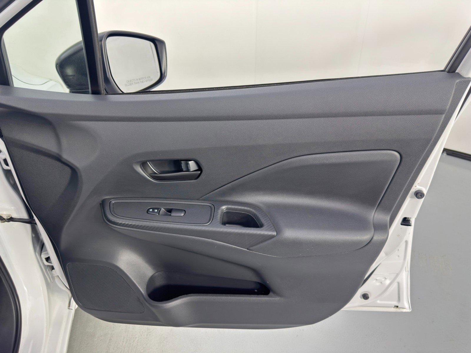 Used 2021 Nissan Versa S image 36