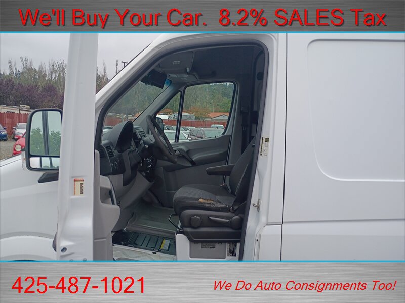 Used 2010 Mercedes-Benz Sprinter 2500 image 11