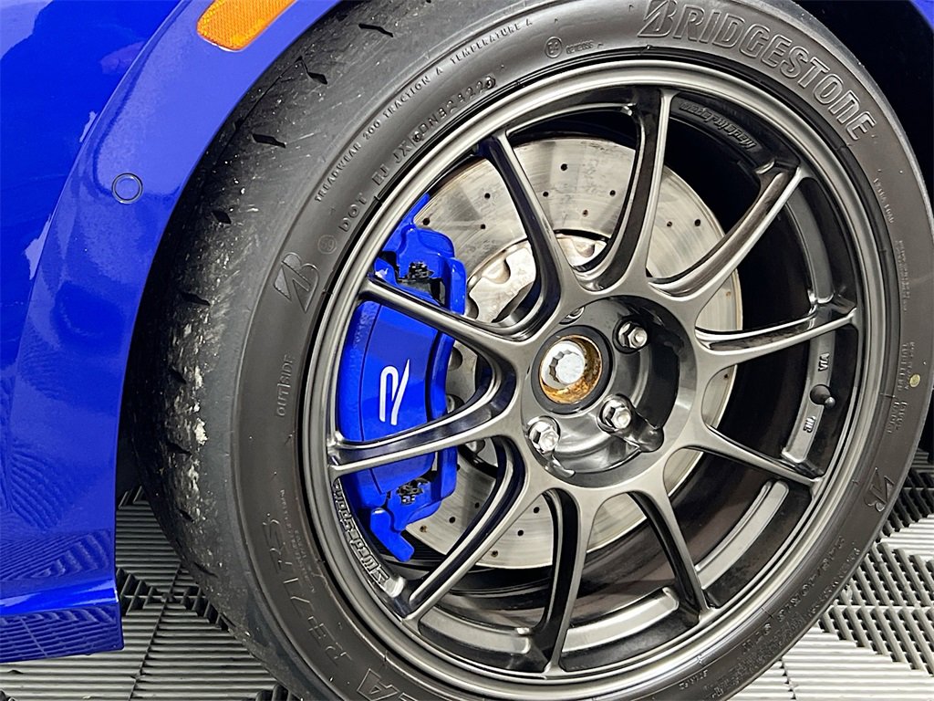 Used 2024 Volkswagen Golf R image 29