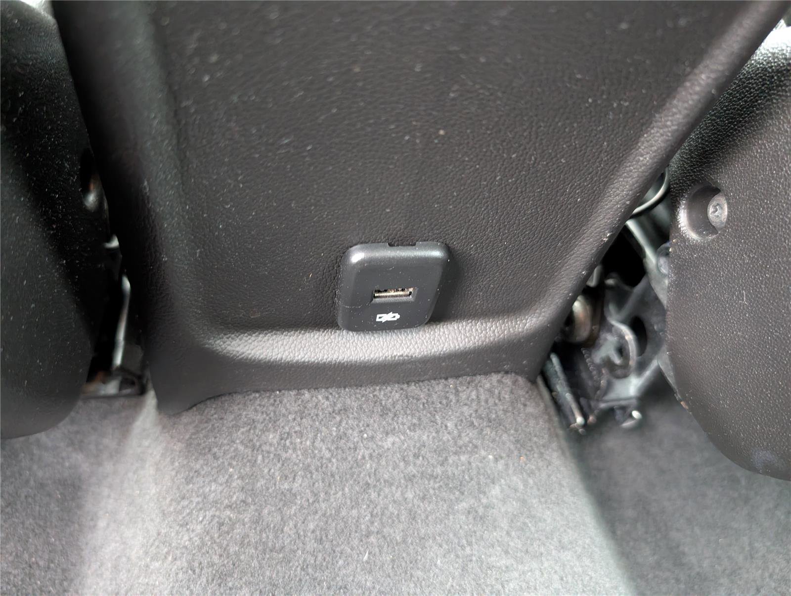 Used 2018 Chevrolet Cruze LT FWD image 15