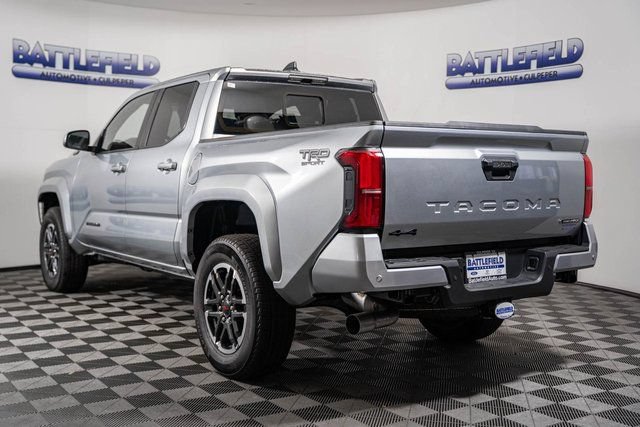 New 2025 Toyota Tacoma TRD Sport w/ TRD Sport Upgrade Package AWD/4WD image 4