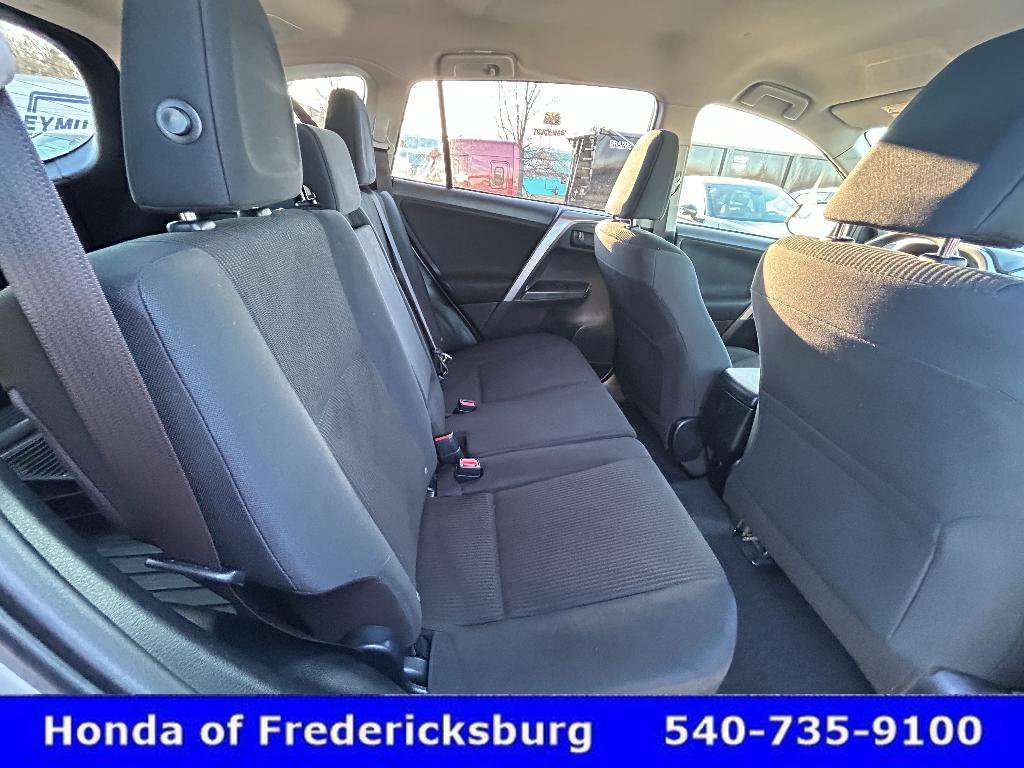 Used 2017 Toyota RAV4 LE image 29