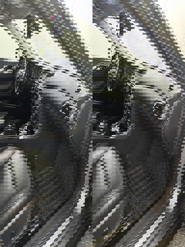 Used 2017 INFINITI QX30 Premium w/ Navigation Package image 36