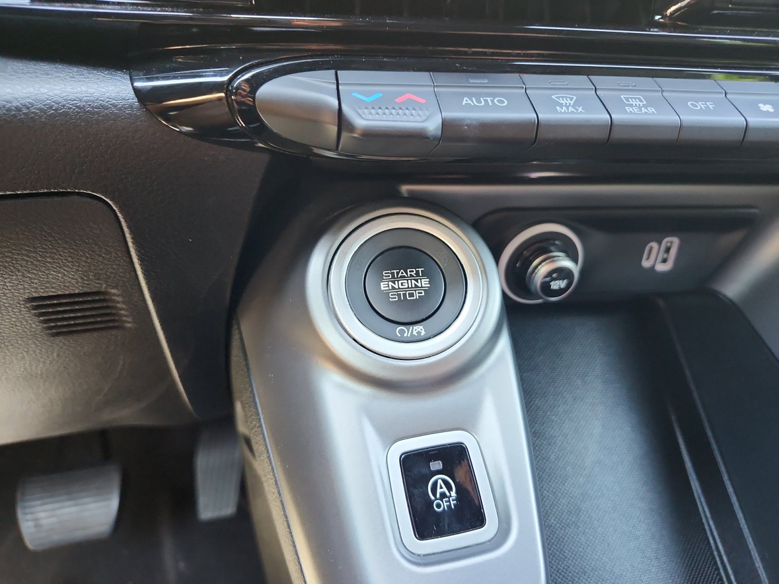Used 2024 Dodge Hornet GT w/ GT Blacktop Package AWD/4WD image 18