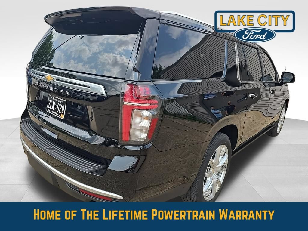 Used 2024 Chevrolet Suburban High Country AWD/4WD image 4