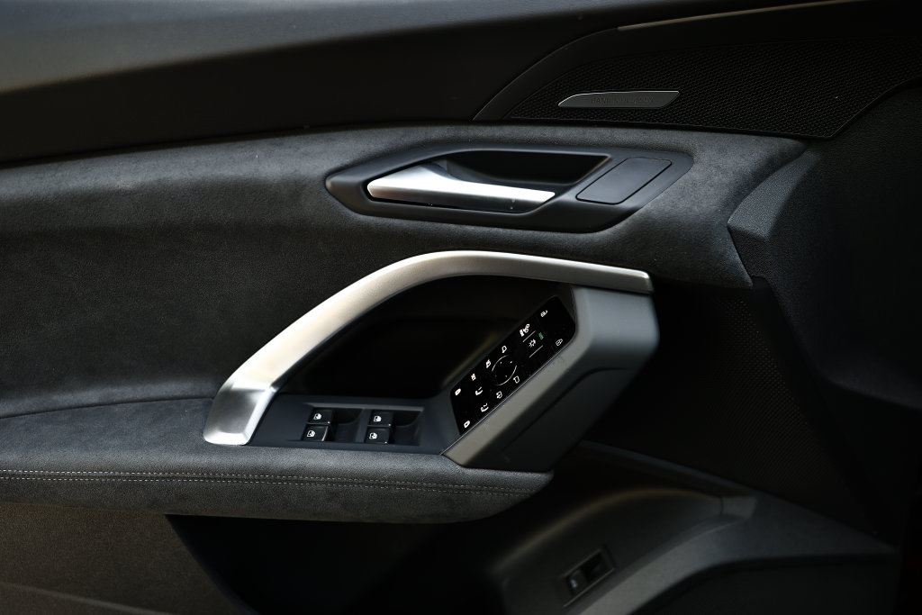 New 2026 Audi SQ5 Premium Plus AWD/4WD image 15