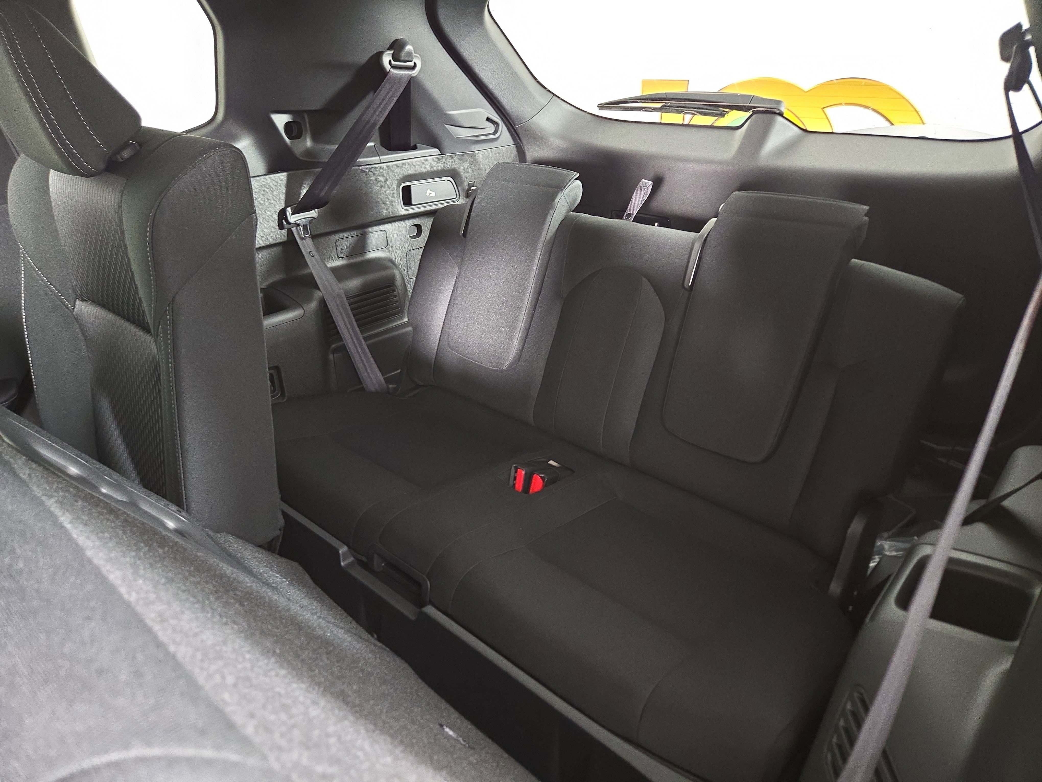 New 2026 Mitsubishi Outlander ES image 12