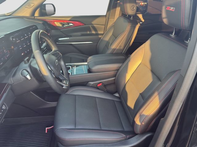 Used 2025 Chevrolet Traverse Z71 w/ Enhanced Driving Package AWD/4WD image 10