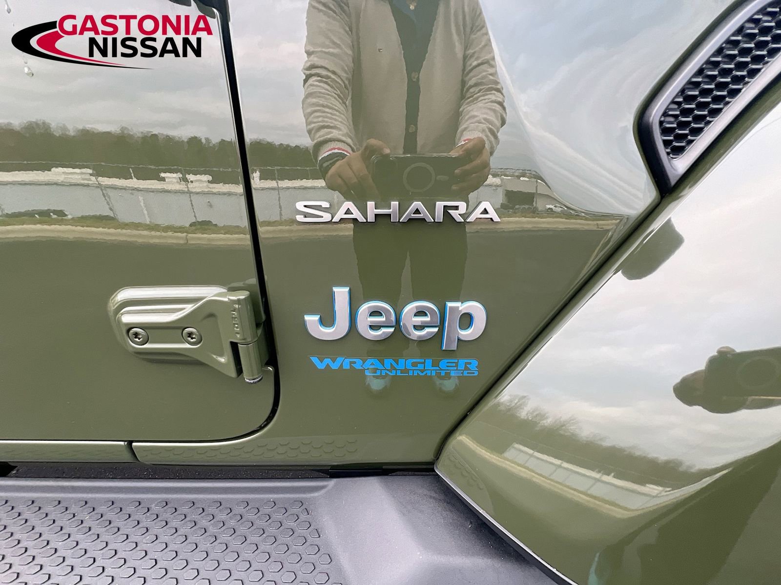 Used 2021 Jeep Wrangler Unlimited Sahara w/ Cold Weather Group image 43