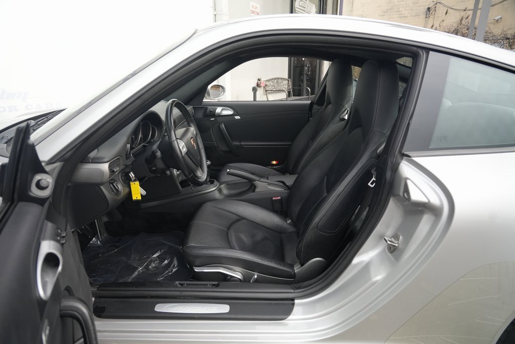Used 2005 Porsche 911 Carrera image 42