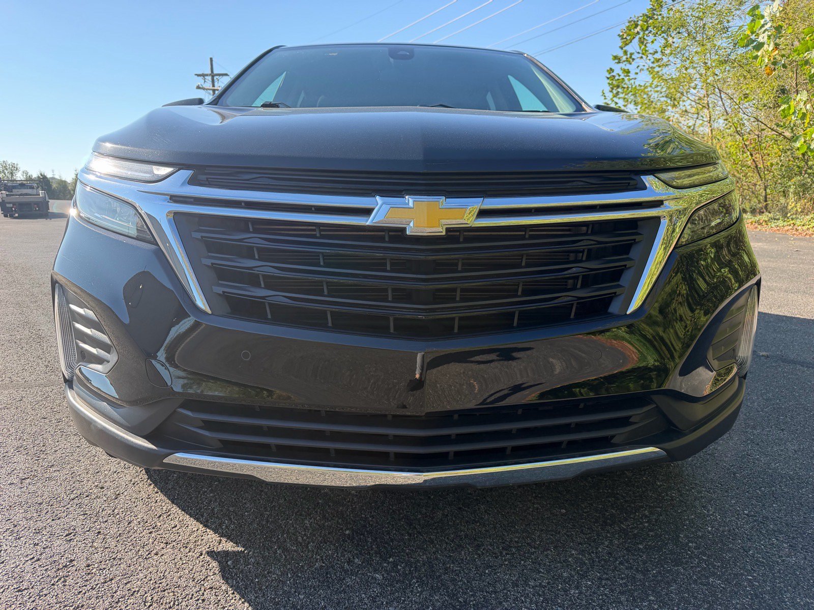 Used 2024 Chevrolet Equinox LT w/ LPO, Floor Liner Package FWD image 3