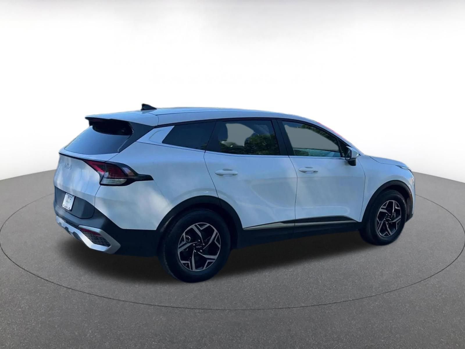 Used 2025 Kia Sportage LX FWD image 15