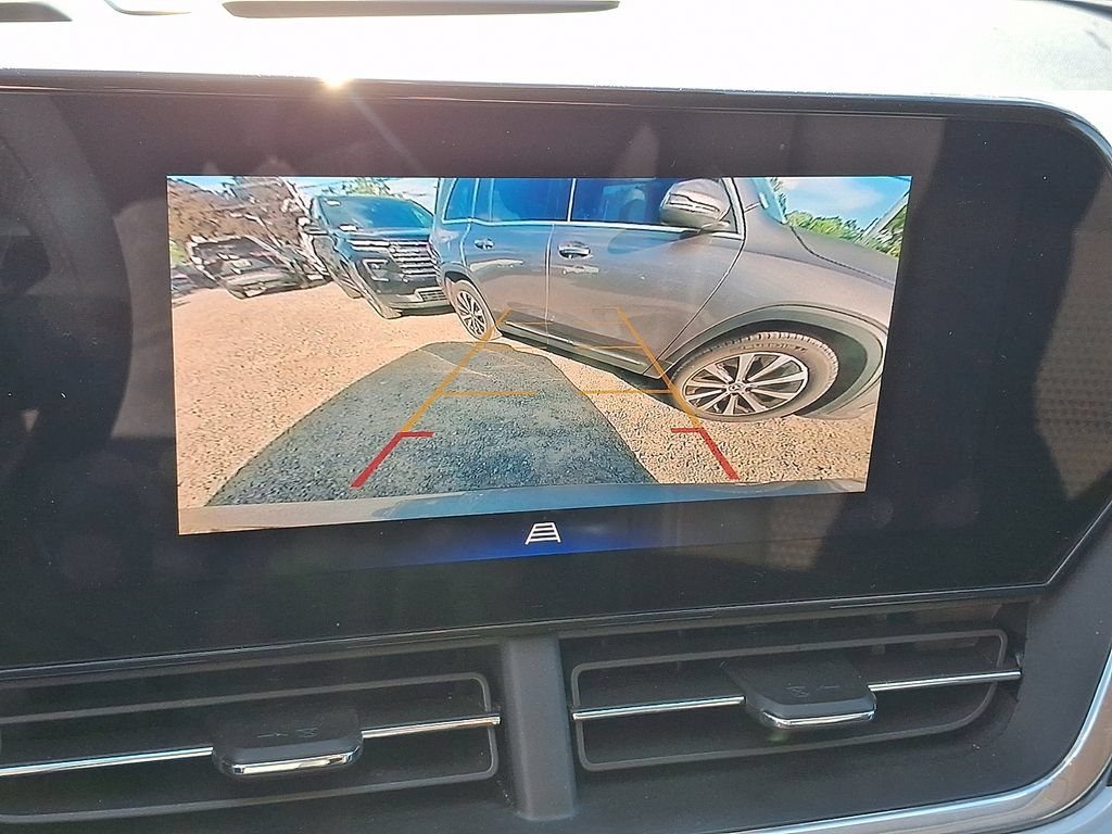 Used 2024 Chevrolet Trax LT FWD image 17