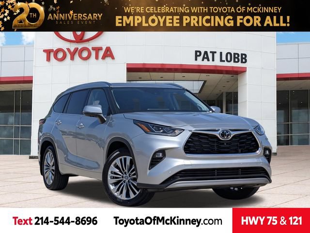 Certified 2025 Toyota Highlander Platinum AWD/4WD image 1