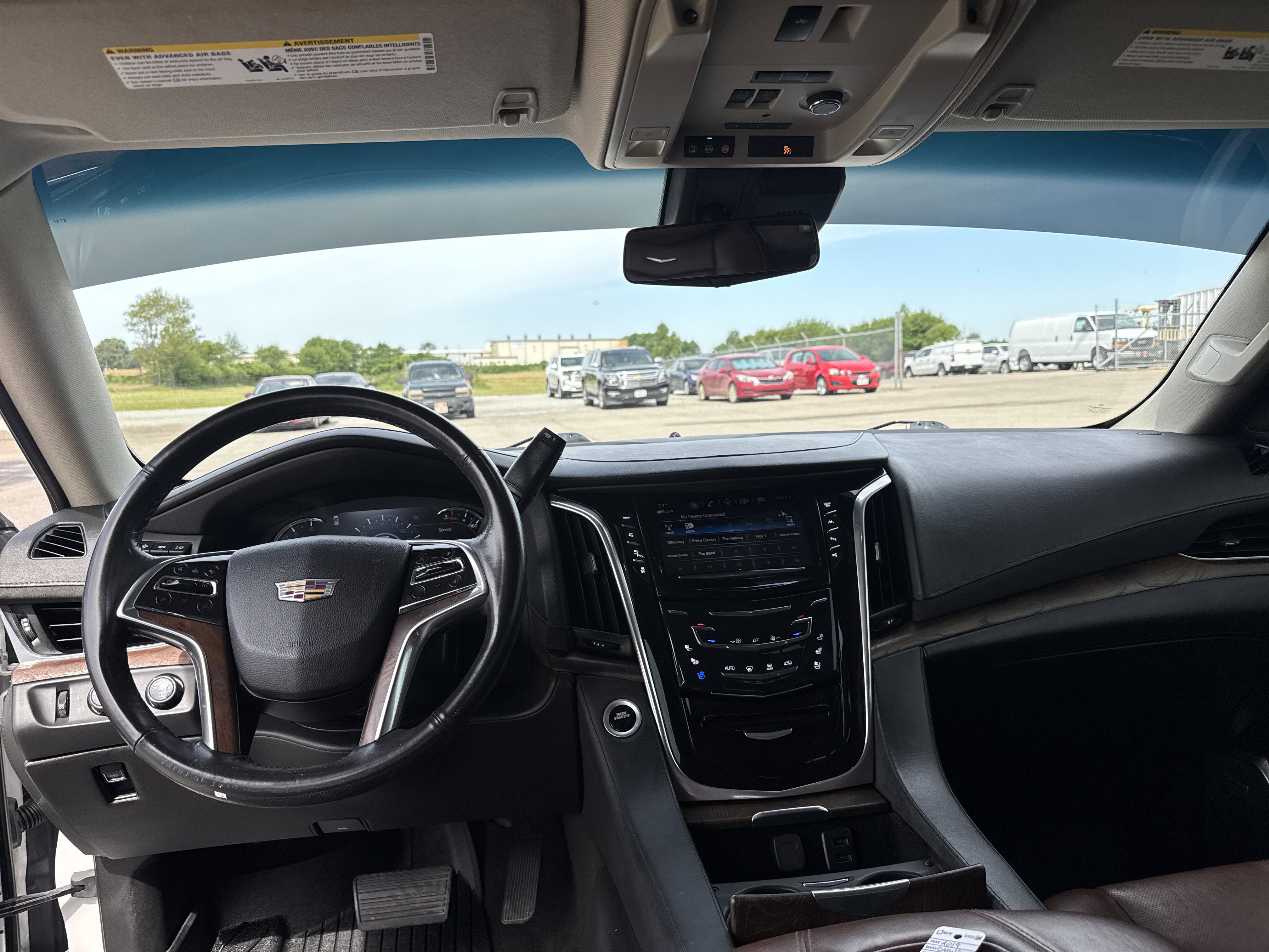 Used 2019 Cadillac Escalade Premium Luxury AWD/4WD image 10