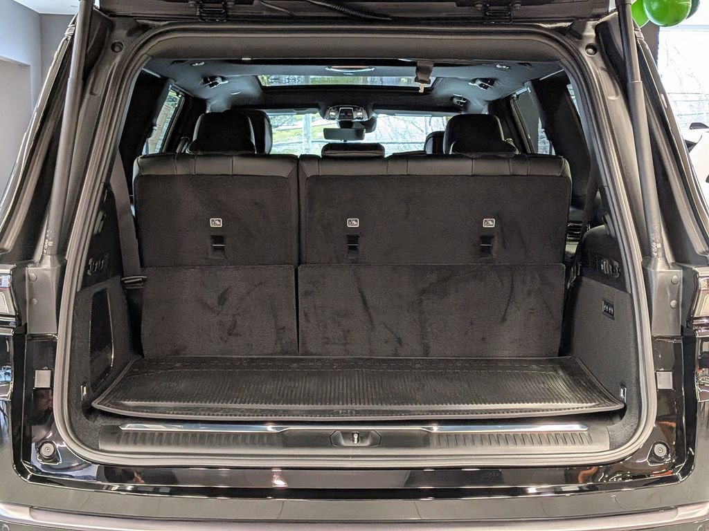 New 2026 Jeep Grand Wagoneer Summit w/ Premium Group III image 5